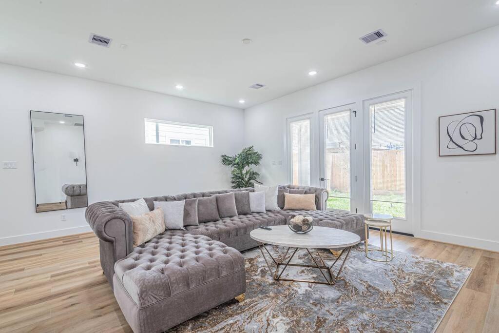 Luxury Home Near Houston Downtown & Medical Center Exteriör bild